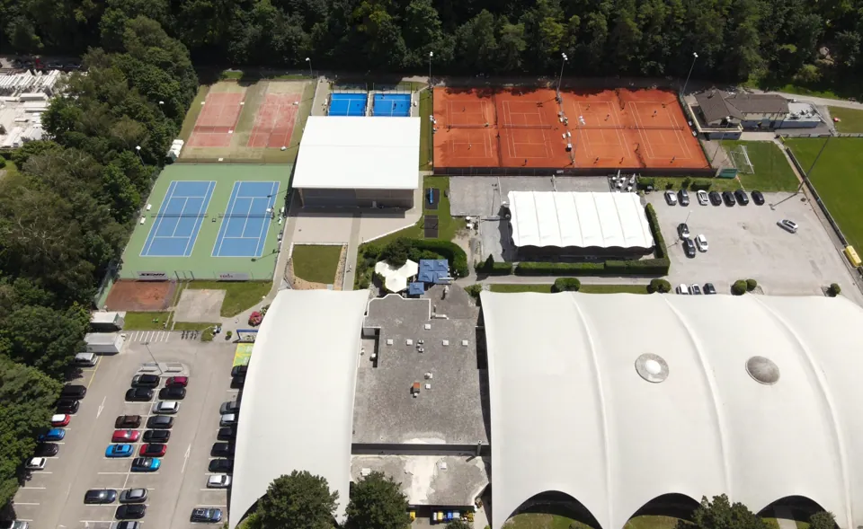 Padelplätze bei CIS Marin