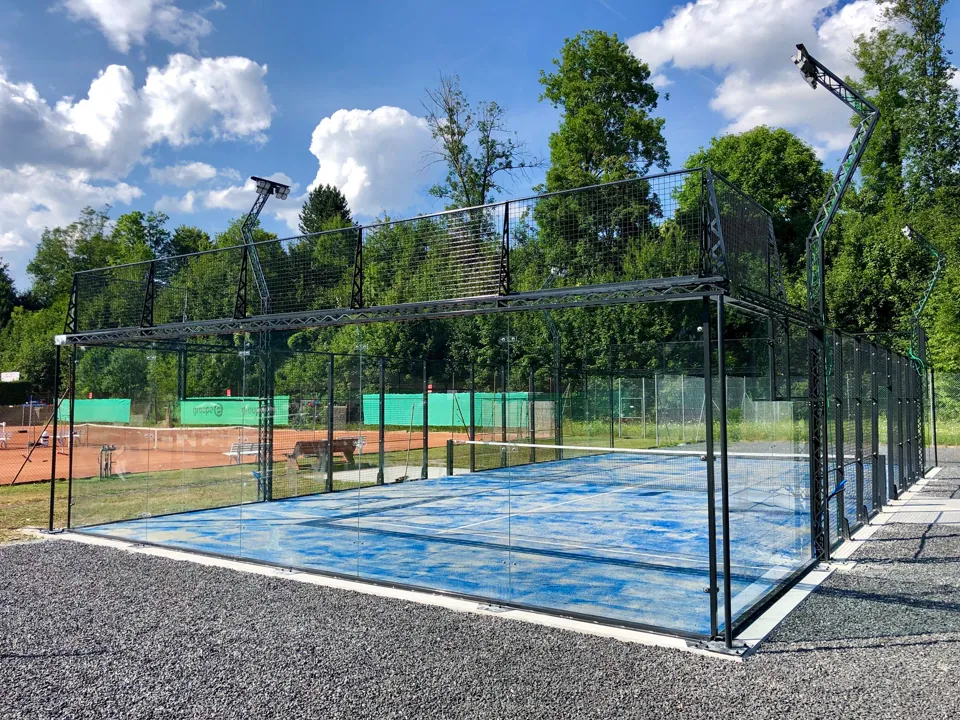 Padel-Aussenplatz des Tennis Club Marly.